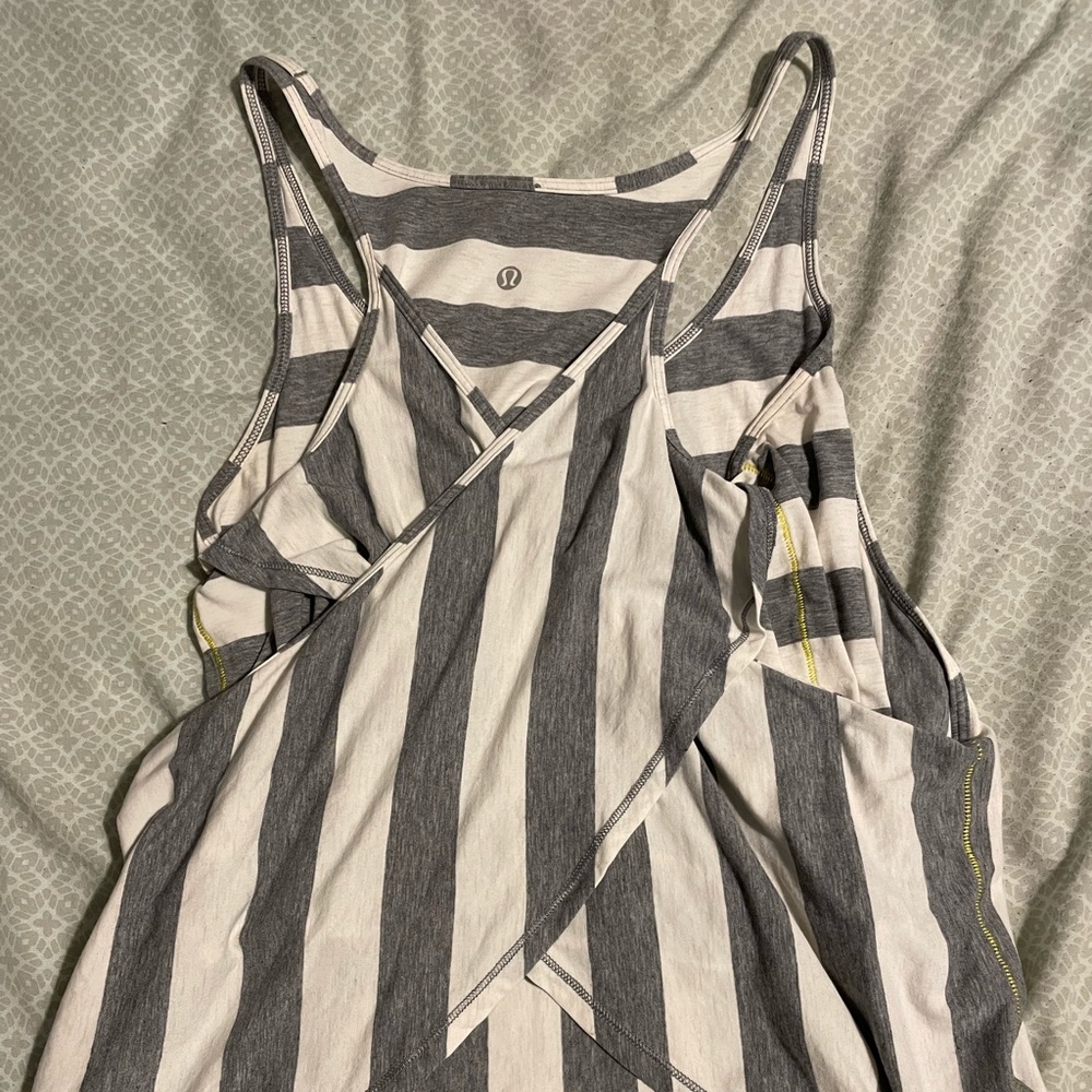 lululemon cross back tank top